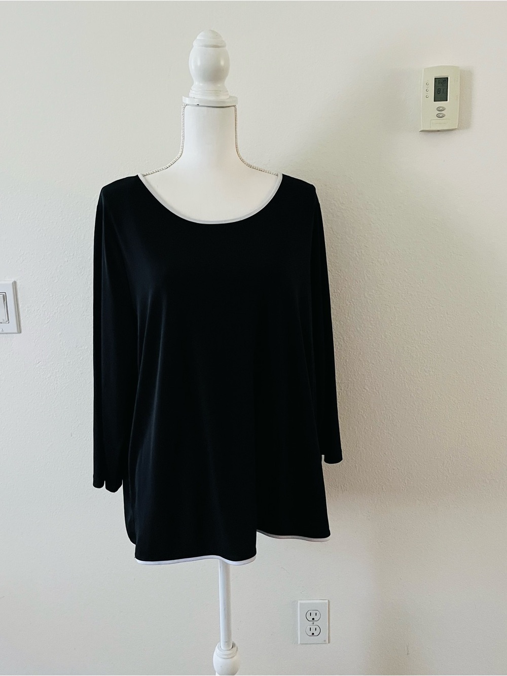 Ann Taylor Black Scoop Neck Long Sleeve Top